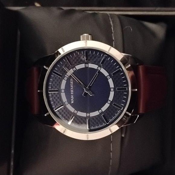 Van Heusen Men's watch fully banded strap on brown blue silver any size os - Picture 8 of 9